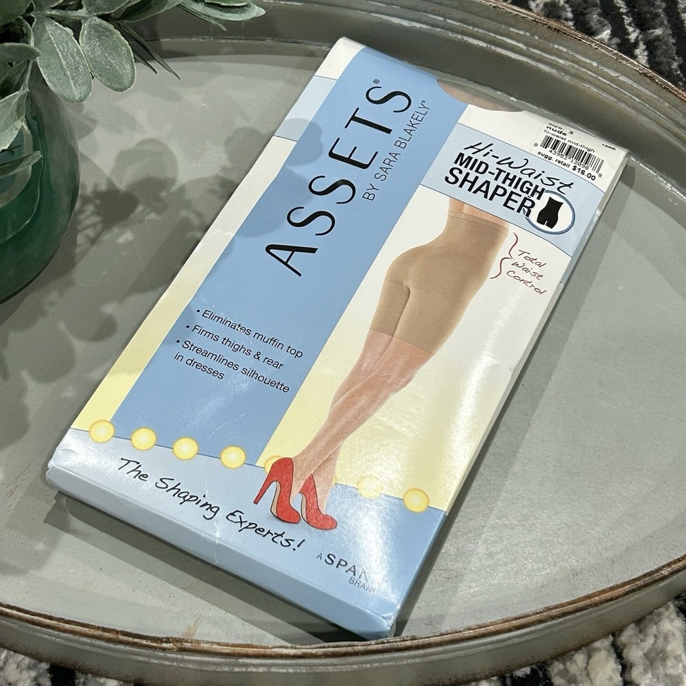 SPANX Assets Shapewear High Waist Mid Thigh Shaper Nude Size 3 NEW